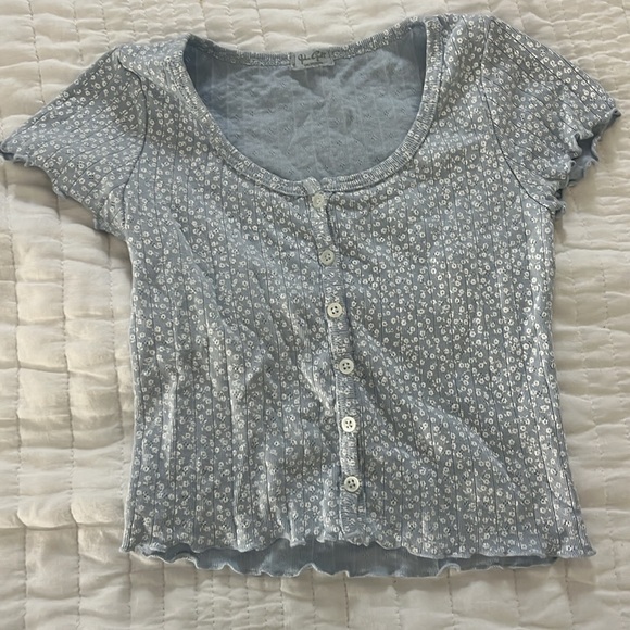Brandy Melville Zelly Blue Floral top - Picture 2 of 2